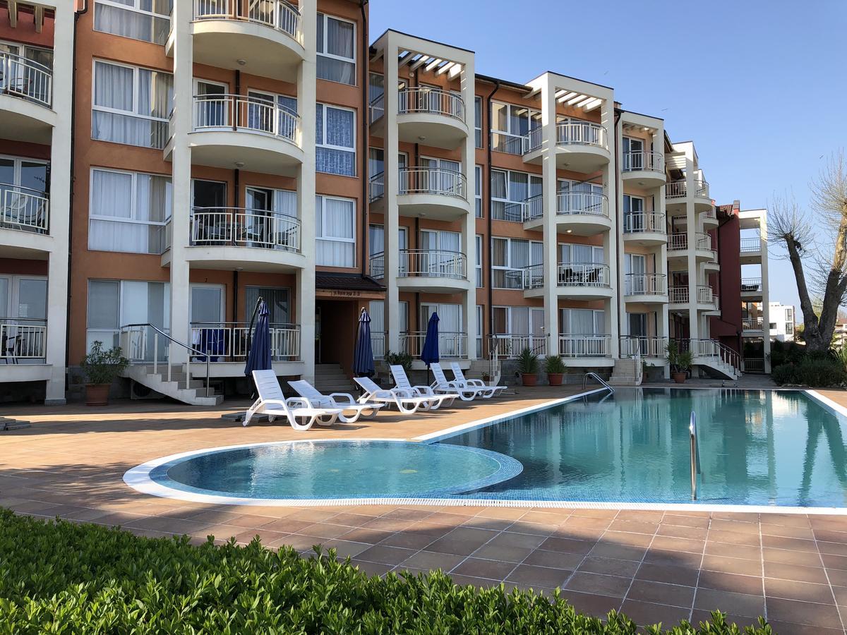 Apartments Bellevue Ravda Esterno foto